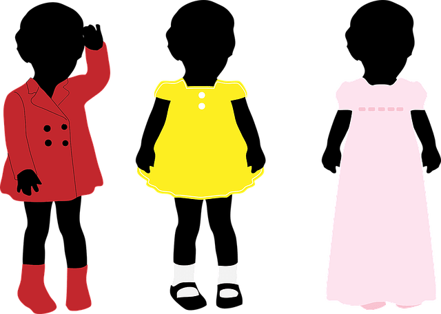 Tips for ladies: How to Choose clothes for the Children
